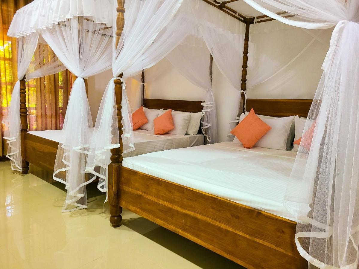 Woodholic Homestay Szigirija Kültér fotó