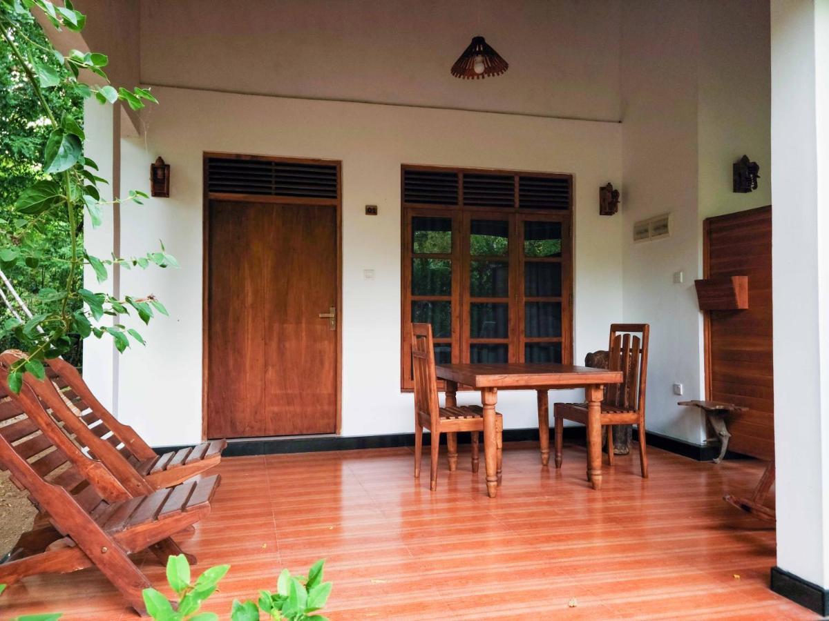 Woodholic Homestay Szigirija Kültér fotó