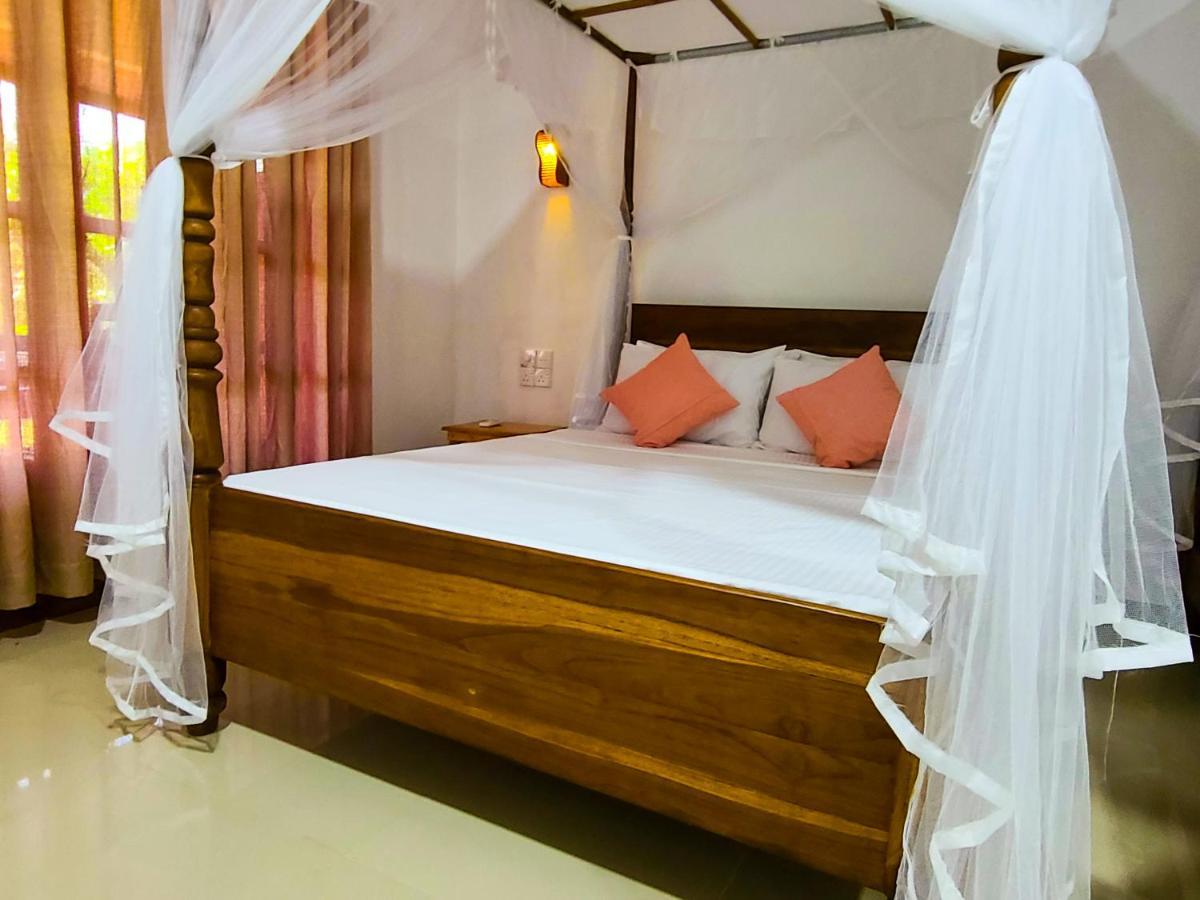 Woodholic Homestay Szigirija Kültér fotó