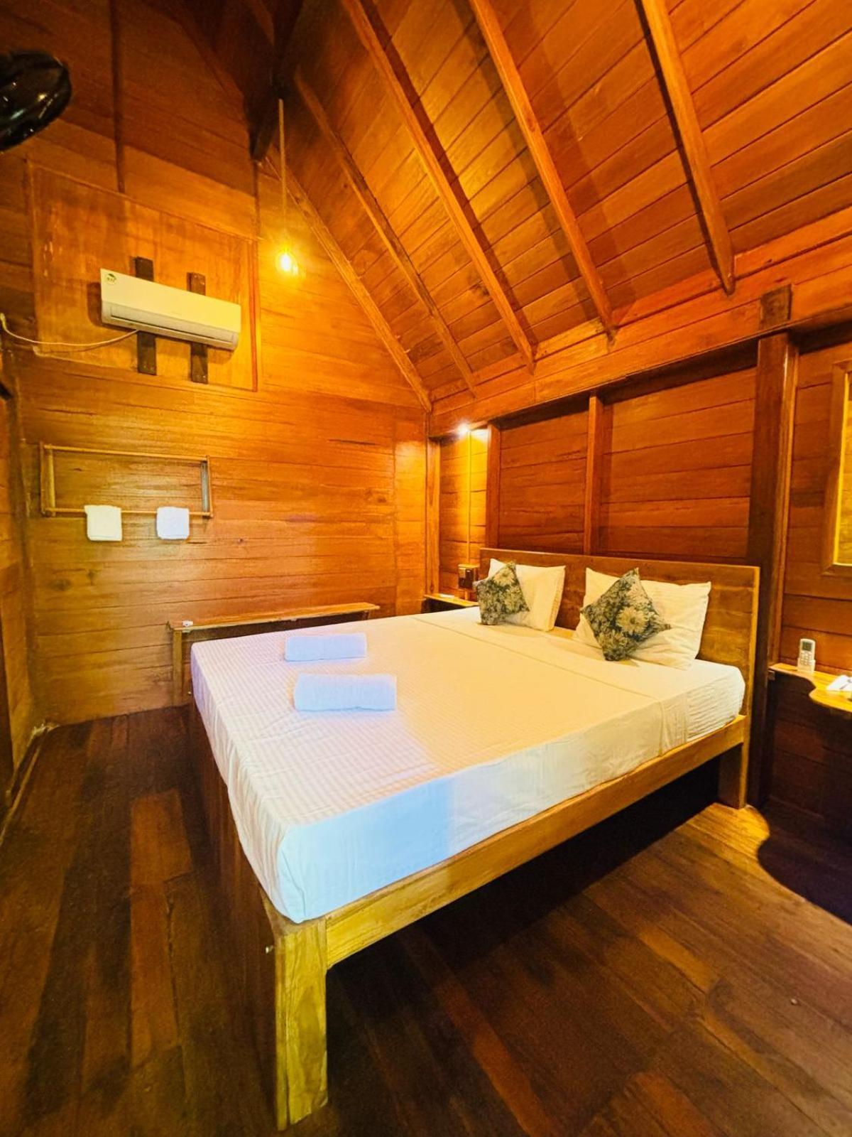 Woodholic Homestay Szigirija Kültér fotó