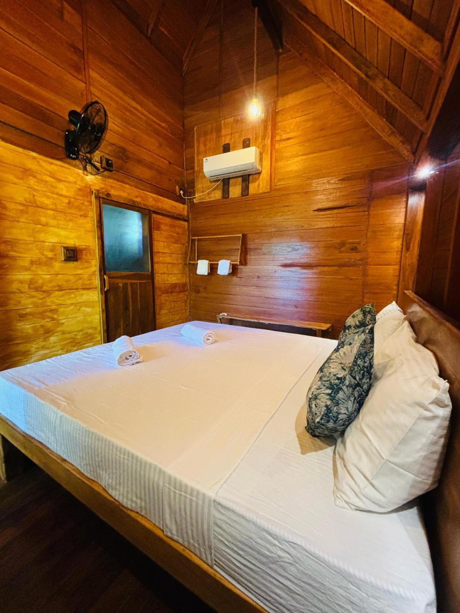 Woodholic Homestay Szigirija Kültér fotó